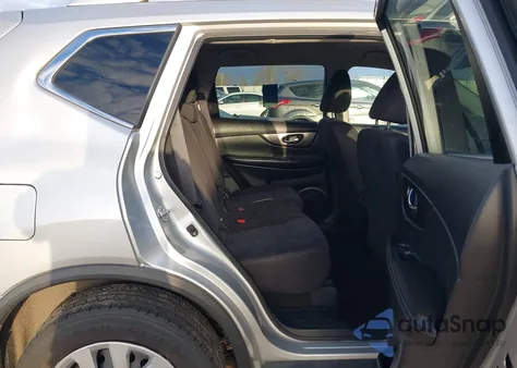 2016 Nissan Rogue S z USA, uszkodzony, nr VIN KNMAT2MV7GP595640